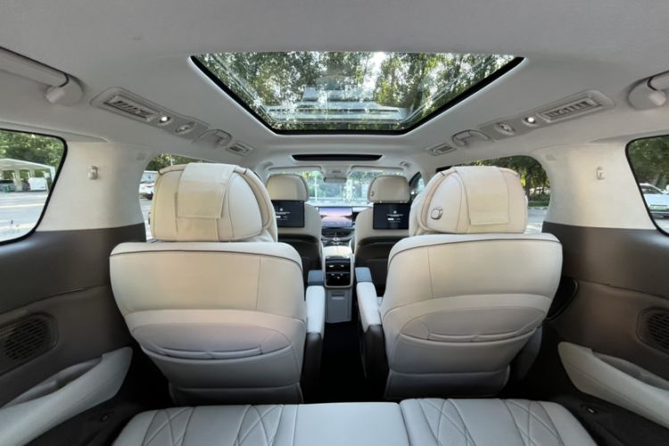 Used Denza D9 2022 DM-i 970 Four-Wheel Drive Flagship Model Interior 6