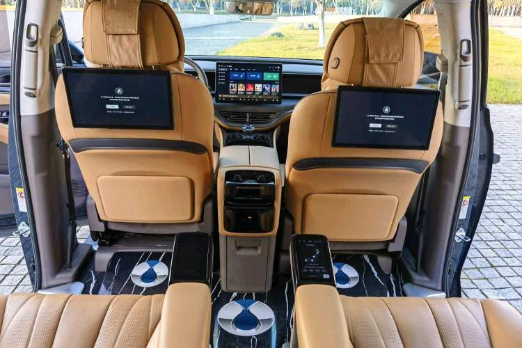 Used Denza D9 2022 DM-i 970 Four-Wheel Drive Flagship Model Interior 7