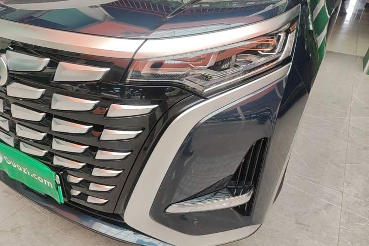 Used Denza D9 2022 DM-i 970 Four-Wheel Drive Prestige Model Left Front Headlight