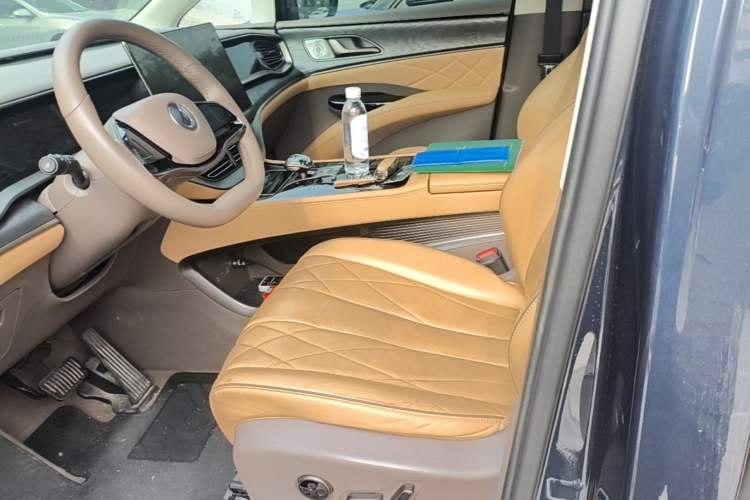 Used Denza D9 2022 DM-i 1040 Prestige Model Left Front Seat