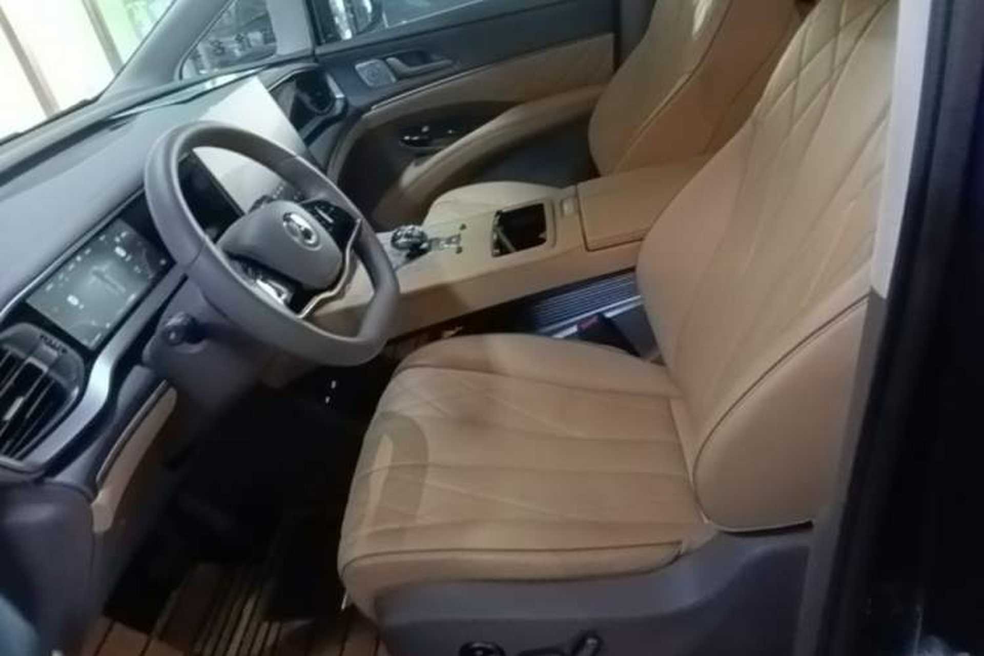 Used Denza D9 2022 DM-i 970 Four-Wheel Drive Flagship Model Left Front Seat