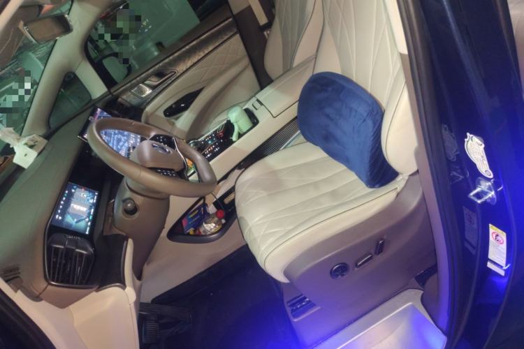 Used Denza D9 2022 DM-i 1040 Prestige Model Left Front Seat