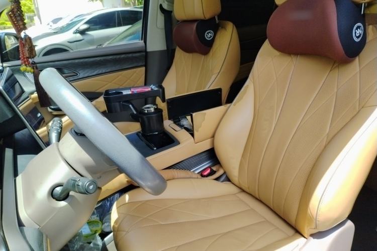 Used Denza D9 2022 DM-i 1040 Prestige Model Left Front Seat