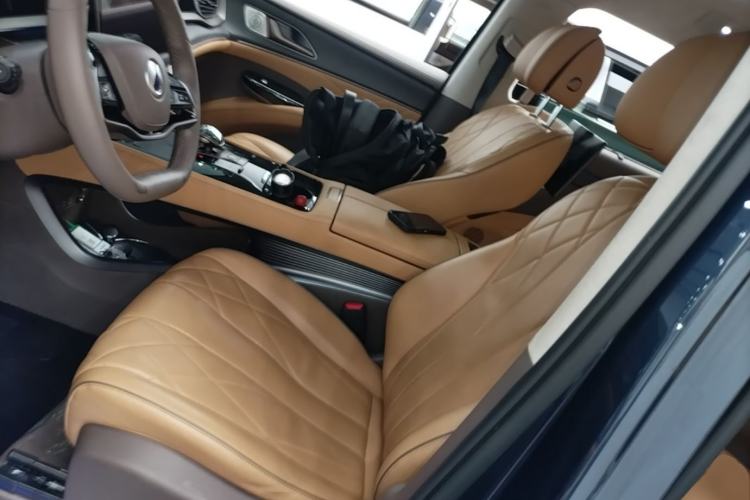 Used Denza D9 2022 DM-i 970 Four-Wheel Drive Flagship Model Left Front Seat