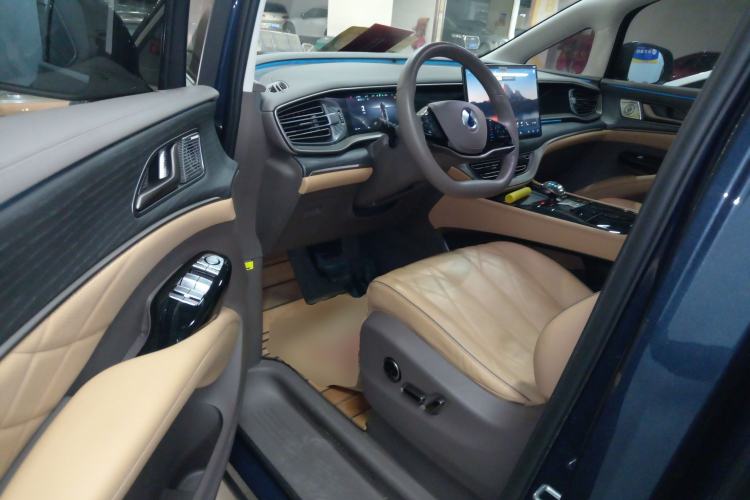 Used Denza D9 2022 DM-i 970 Four-Wheel Drive Flagship Model Left Front Seat