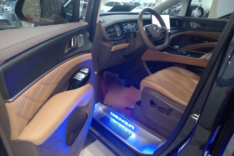 Used Denza D9 2022 DM-i 970 Four-Wheel Drive Flagship Model Left Front Seat