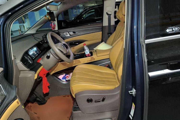 Used Denza D9 2022 DM-i 970 Four-Wheel Drive Prestige Model Left Front Seat