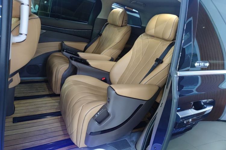 Used Denza D9 2022 DM-i 945 Luxury Model Left Rear Seat