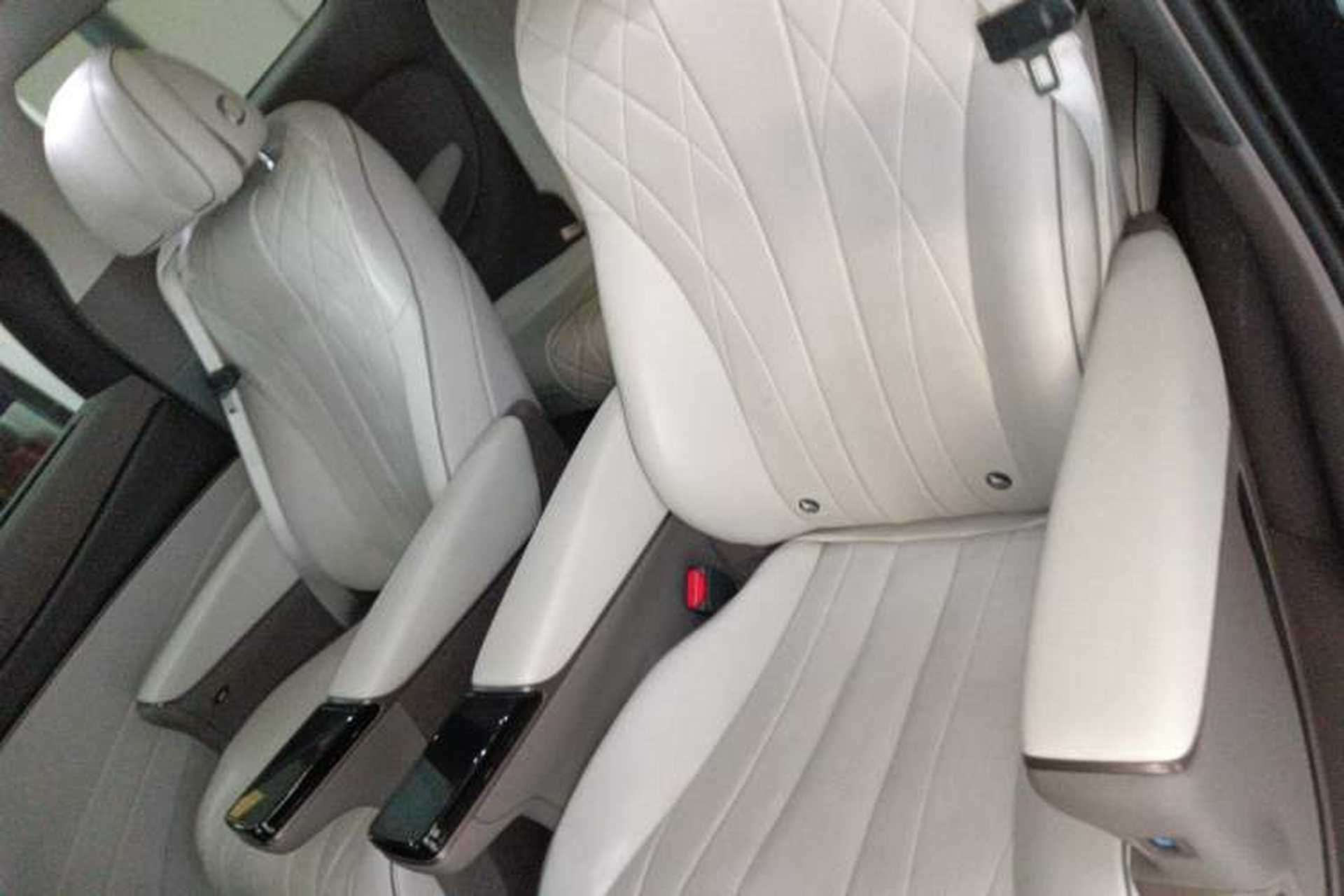 Used Denza D9 2022 DM-i 970 Four-Wheel Drive Prestige Model Left Rear Seat