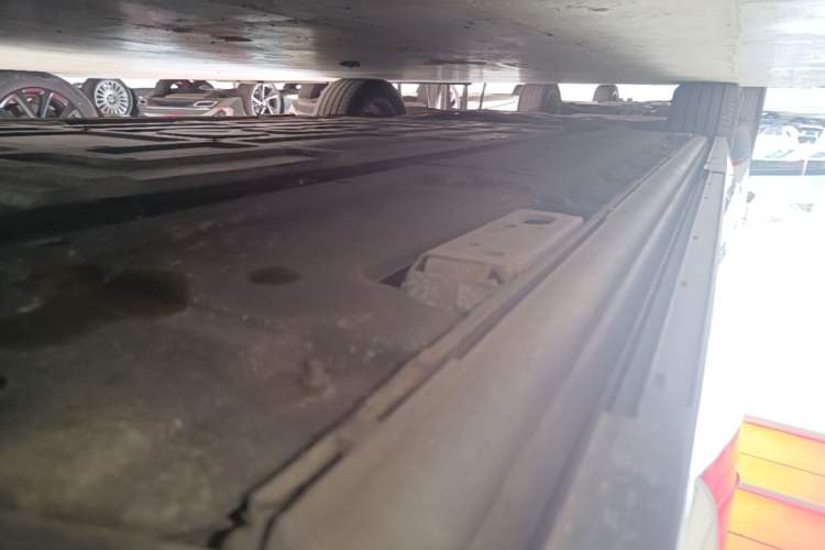 Used Denza D9 2022 DM-i 970 Four-Wheel Drive Flagship Model Left Side Sill