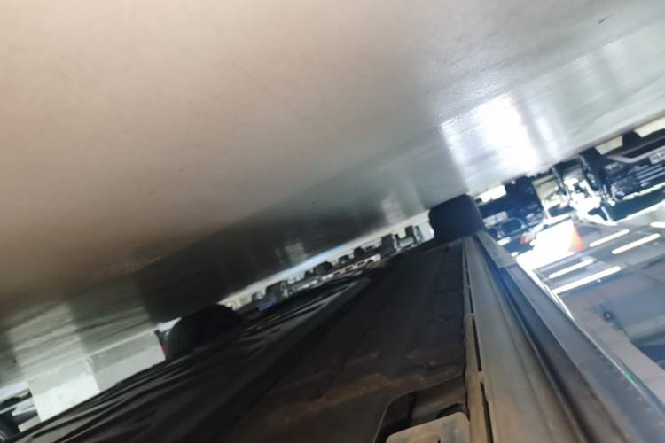 Used Denza D9 2022 DM-i 970 Four-Wheel Drive Flagship Model Left Side Sill