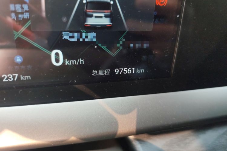 Used Denza D9 2022 EV 620 Prestige Model Odometer Close Up