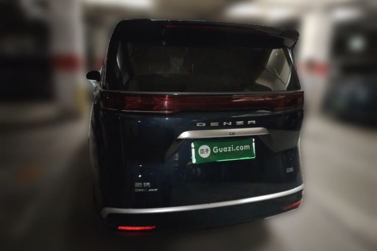 Used Denza D9 2022 DM-i 970 Four-Wheel Drive Prestige Model Rear
