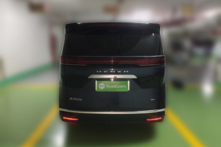 Used Denza D9 2022 DM-i 1040 Prestige Model Rear