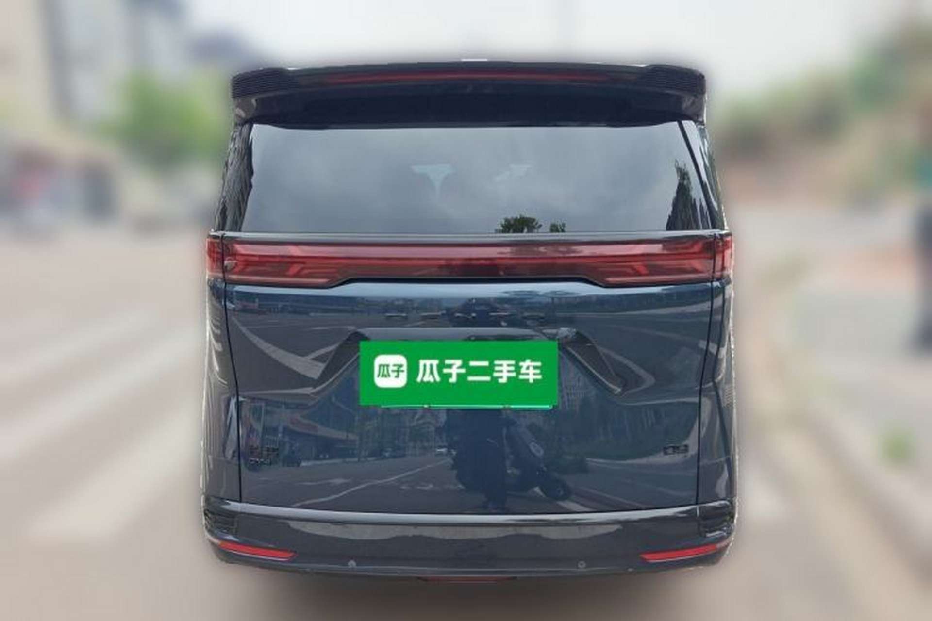 Used Denza D9 2022 DM-i 1040 Prestige Model Rear