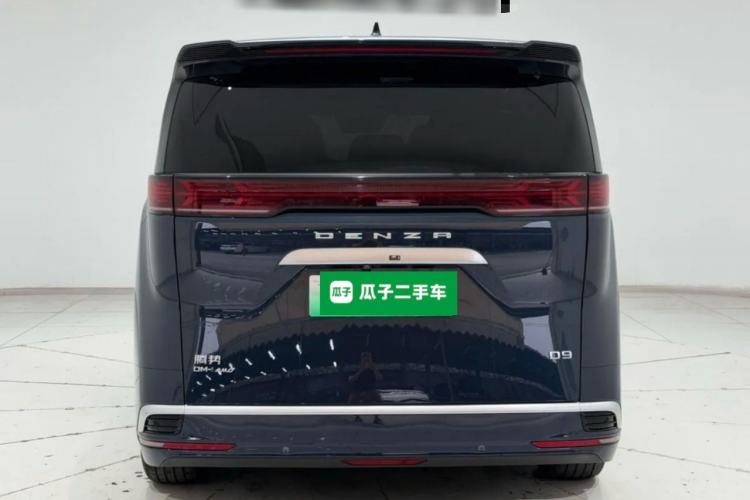 Used Denza D9 2022 DM-i 970 Four-Wheel Drive Flagship Model Rear