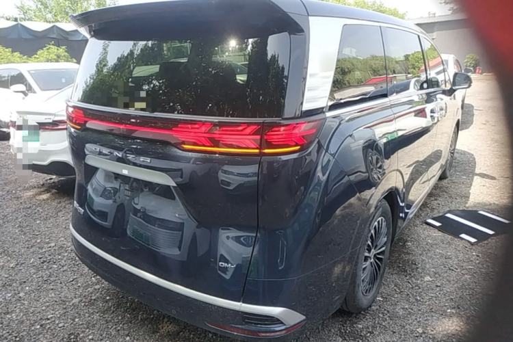 Used Denza D9 2022 DM-i 1040 Prestige Model Rear Right 45 Deg