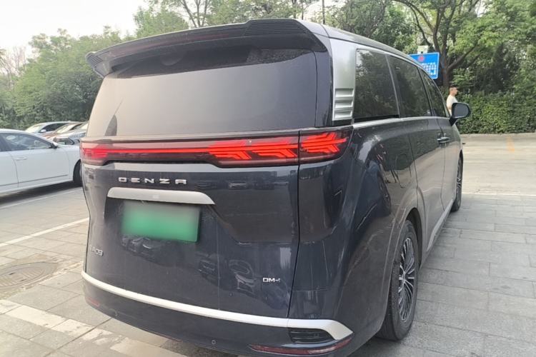 Used Denza D9 2022 DM-i 1040 Prestige Model Rear Right 45 Deg