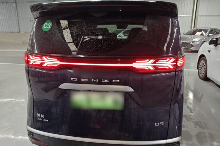 Used Denza D9 2022 DM-i 970 Four-Wheel Drive Flagship Model Rear