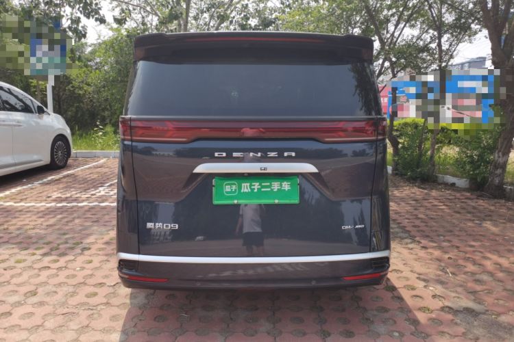 Used Denza D9 2022 DM-i 970 Four-Wheel Drive Flagship Model Rear