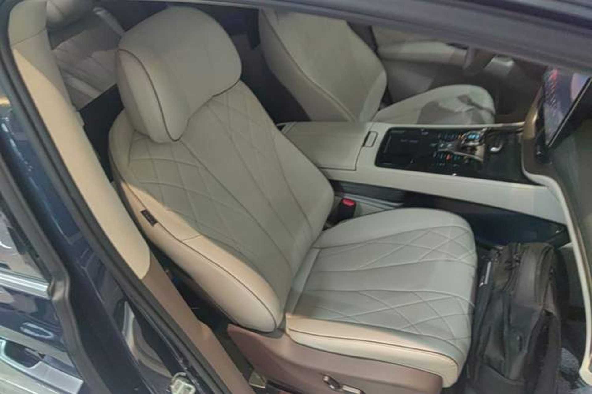 Used Denza D9 2022 DM-i 970 Four-Wheel Drive Flagship Model Right Front Seat
