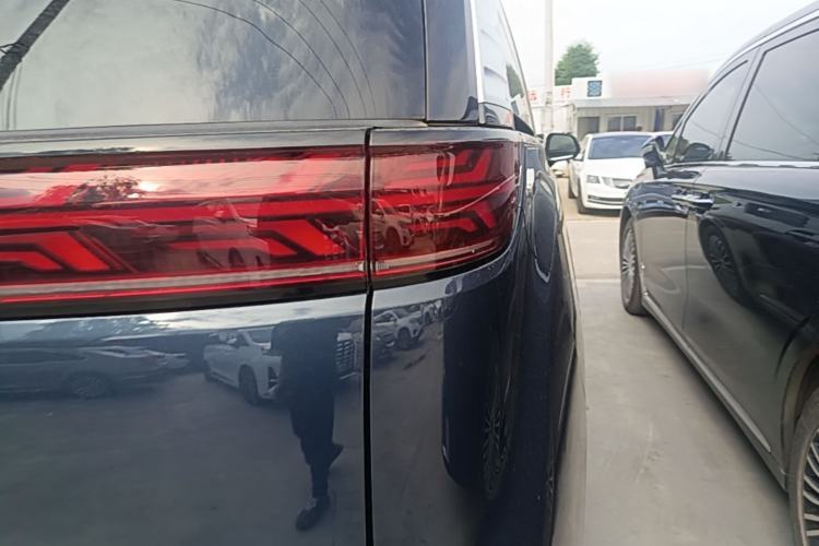 Used Denza D9 2022 DM-i 1040 Prestige Model Right Rear Taillight