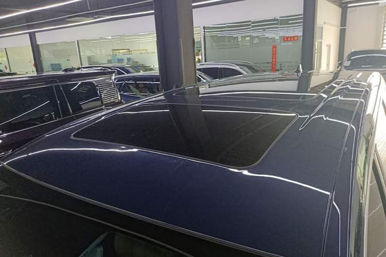 Used Denza D9 2022 DM-i 970 Four-Wheel Drive Flagship Model Roof