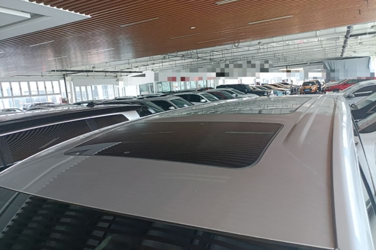 Used Denza D9 2022 DM-i 970 Four-Wheel Drive Flagship Model Roof