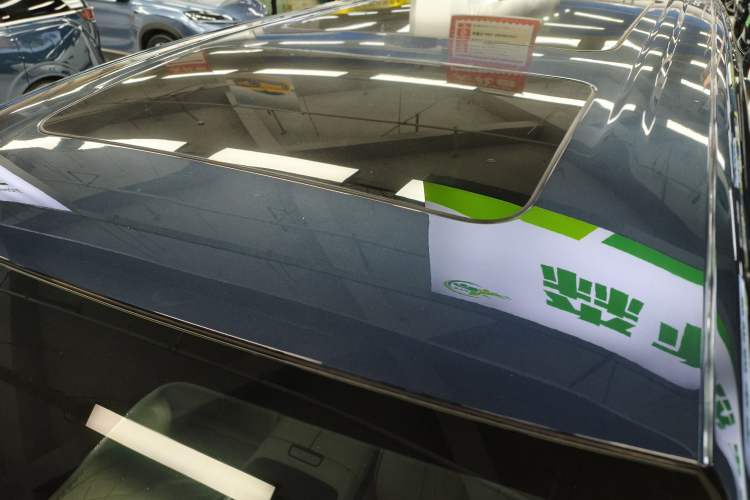 Used Denza D9 2022 DM-i 970 Four-Wheel Drive Prestige Model Roof