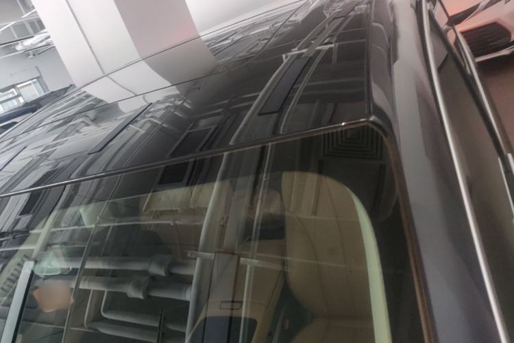 Used Denza D9 2022 DM-i 1040 Prestige Model Roof