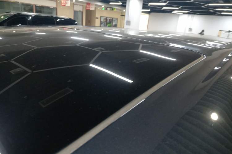 Used Denza D9 2022 DM-i 970 Four-Wheel Drive Flagship Model Roof
