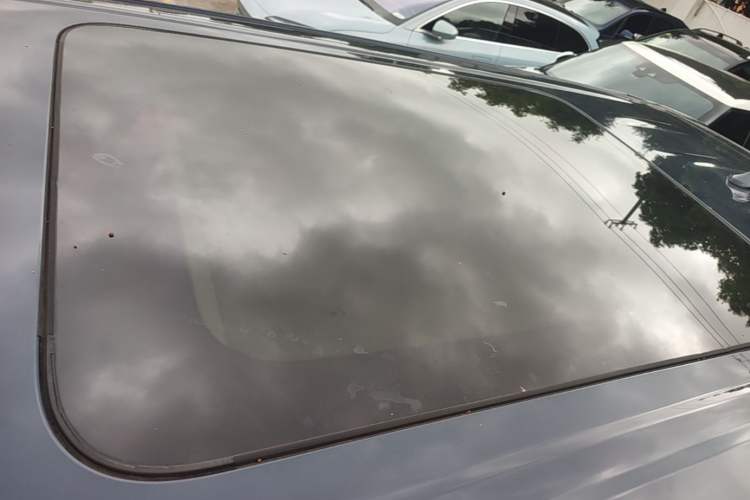 Used Denza D9 2022 DM-i 970 Four-Wheel Drive Prestige Model Roof