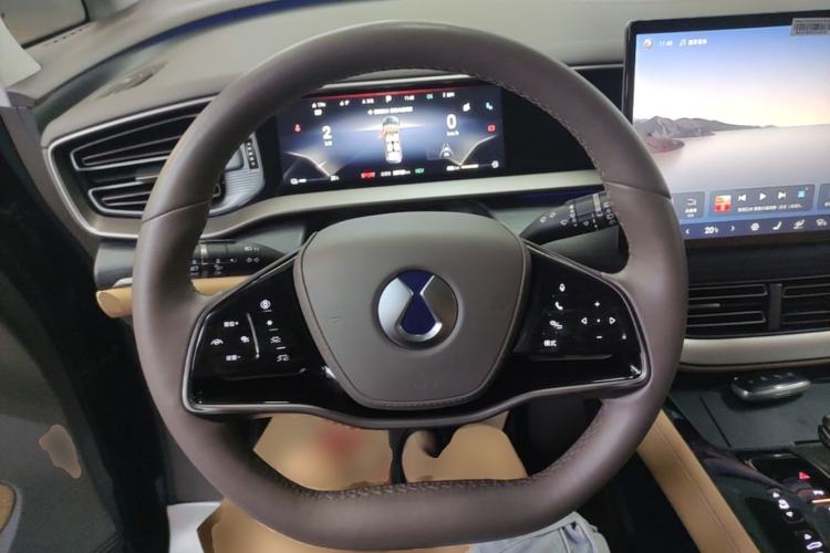 Used Denza D9 2022 DM-i 970 Four-Wheel Drive Flagship Model Steering Wheel