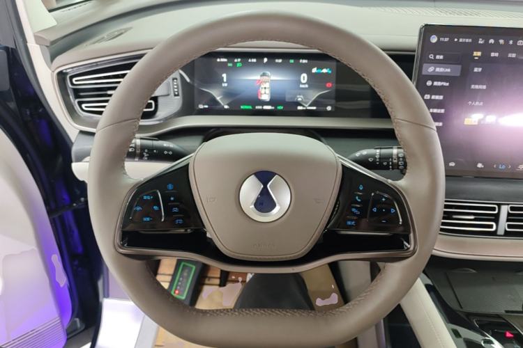 Used Denza D9 2022 DM-i 970 Four-Wheel Drive Prestige Model Steering Wheel