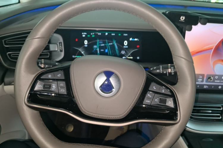 Used Denza D9 2022 DM-i 970 Four-Wheel Drive Flagship Model Steering Wheel