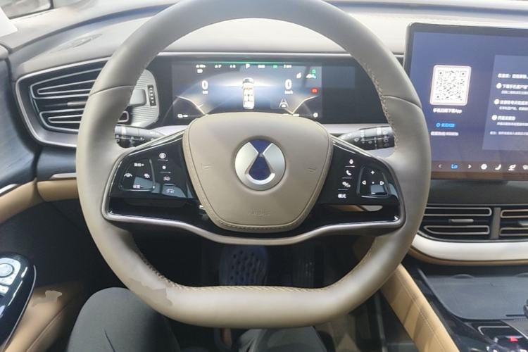 Used Denza D9 2022 DM-i 970 Four-Wheel Drive Flagship Model Steering Wheel