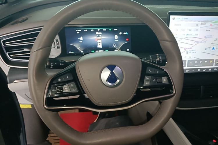 Used Denza D9 2022 DM-i 970 Four-Wheel Drive Flagship Model Steering Wheel