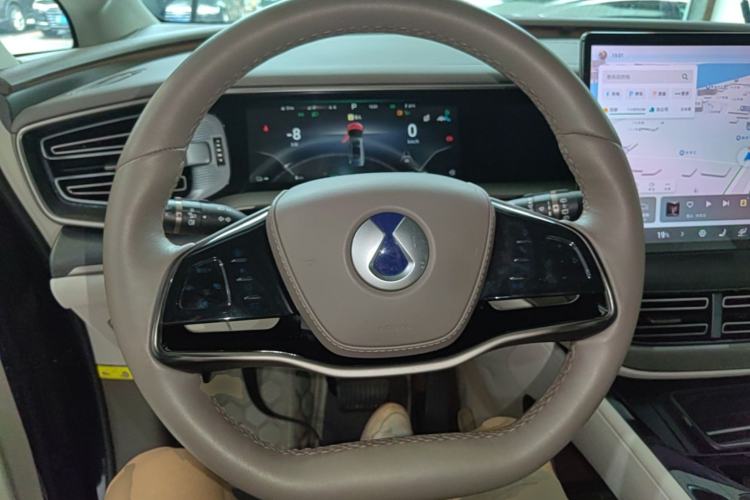 Used Denza D9 2022 DM-i 970 Four-Wheel Drive Flagship Model Steering Wheel
