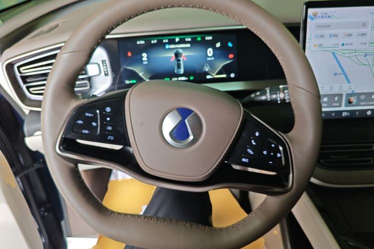 Used Denza D9 2022 DM-i 970 Four-Wheel Drive Prestige Model Steering Wheel