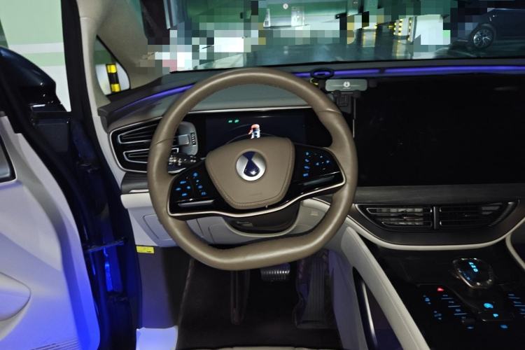 Used Denza D9 2022 DM-i 970 Four-Wheel Drive Flagship Model Steering Wheel