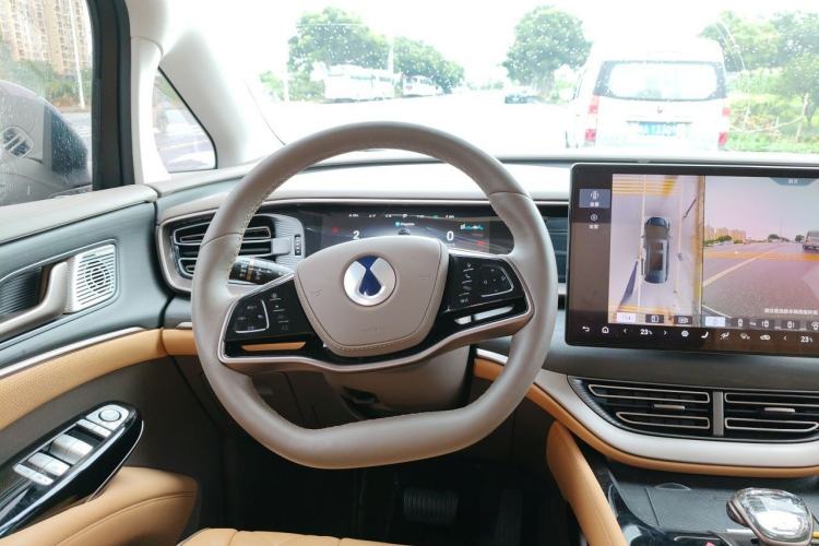 Used Denza D9 2022 DM-i 970 Four-Wheel Drive Prestige Model Steering Wheel