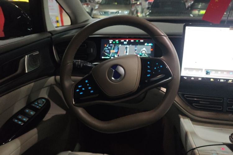 Used Denza D9 2022 DM-i 970 Four-Wheel Drive Prestige Model Steering Wheel