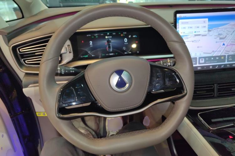 Used Denza D9 2022 DM-i 970 Four-Wheel Drive Flagship Model Steering Wheel
