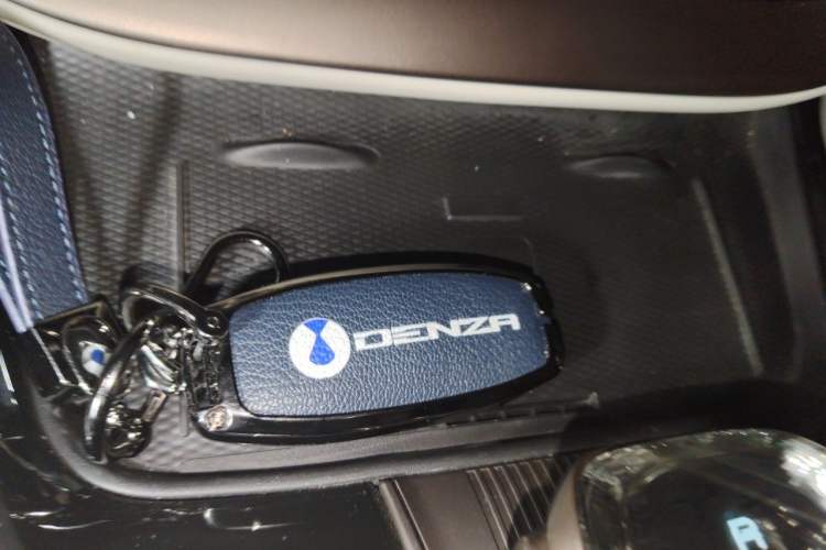 Used Denza D9 2022 DM-i 970 Four-Wheel Drive Flagship Model Vehicle Key