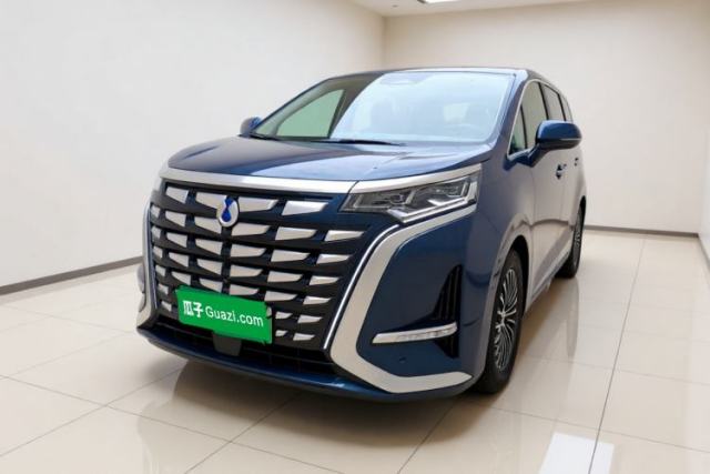 Ojetý Denza D9 2022 DM-i 970 Four-Wheel Drive Flagship Model