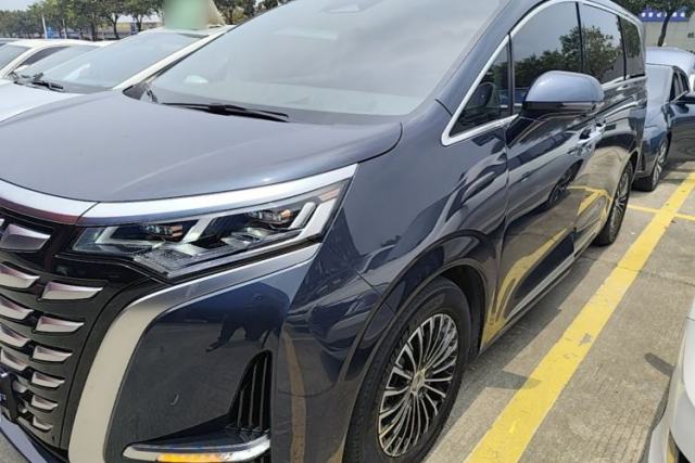 Used Denza D9 2022 DM-i 970 Four-Wheel Drive Prestige Model