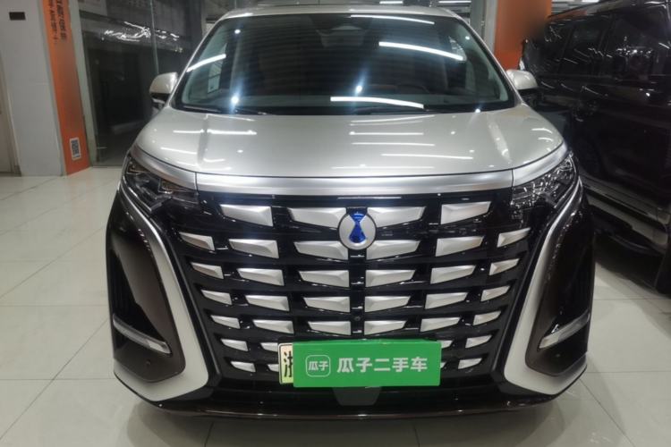 Used Denza D9 2022 DM-i 970 Four-Wheel Drive Flagship Model Front