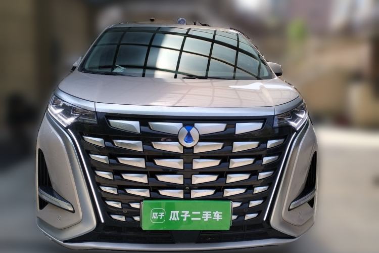 Used Denza D9 2022 DM-i 970 Four-Wheel Drive Flagship Model Front