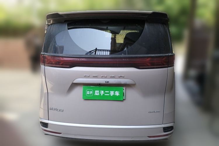 Used Denza D9 2022 DM-i 970 Four-Wheel Drive Flagship Model Rear