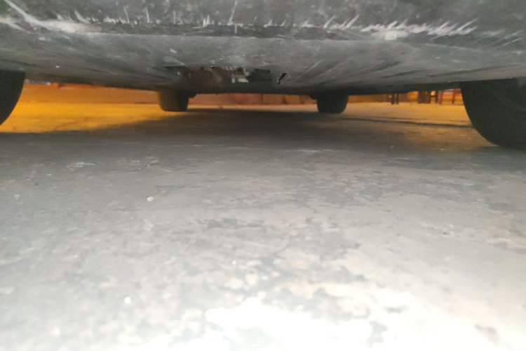 Used Denza D9 2022 DM-i 970 Four-Wheel Drive Flagship Model Chassis Front